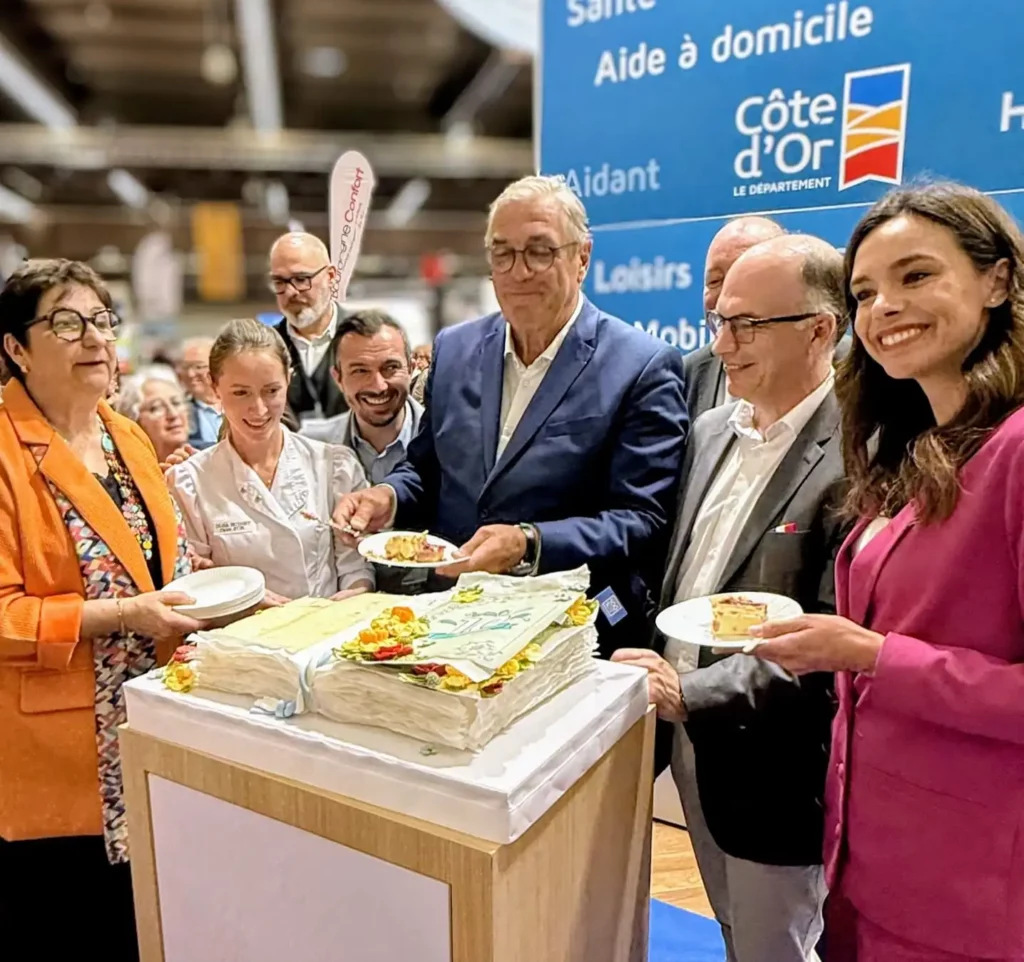 Gâteau professionnel réalisé à Dijon, création raffinée pour événement d’entreprise